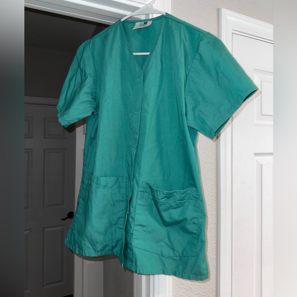 Scrub Tops - Picture 4 of 4